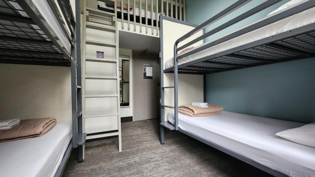 Hi Lake Louise Alpine Centre - Hostel Экстерьер фото