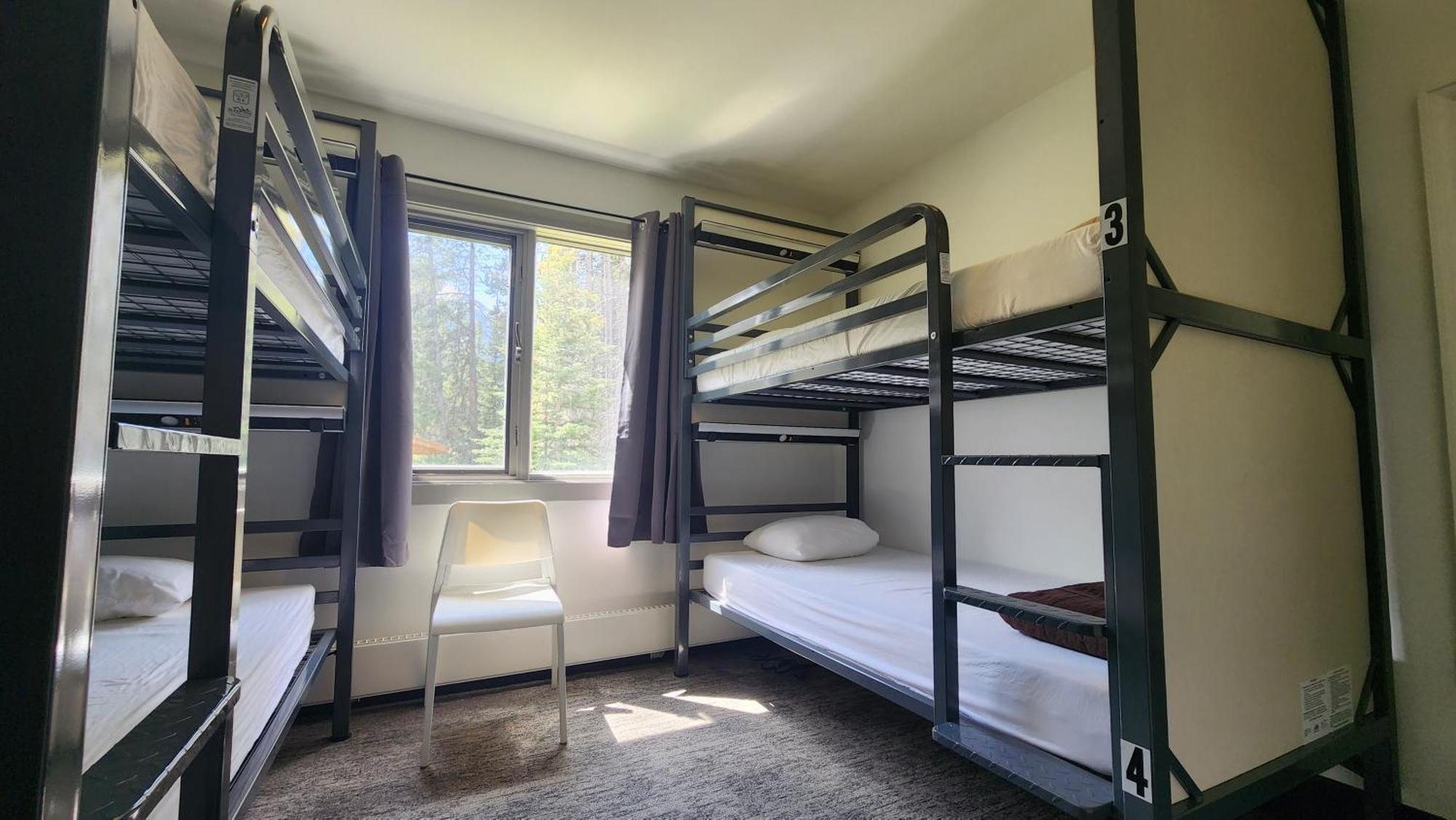 Hi Lake Louise Alpine Centre - Hostel Экстерьер фото