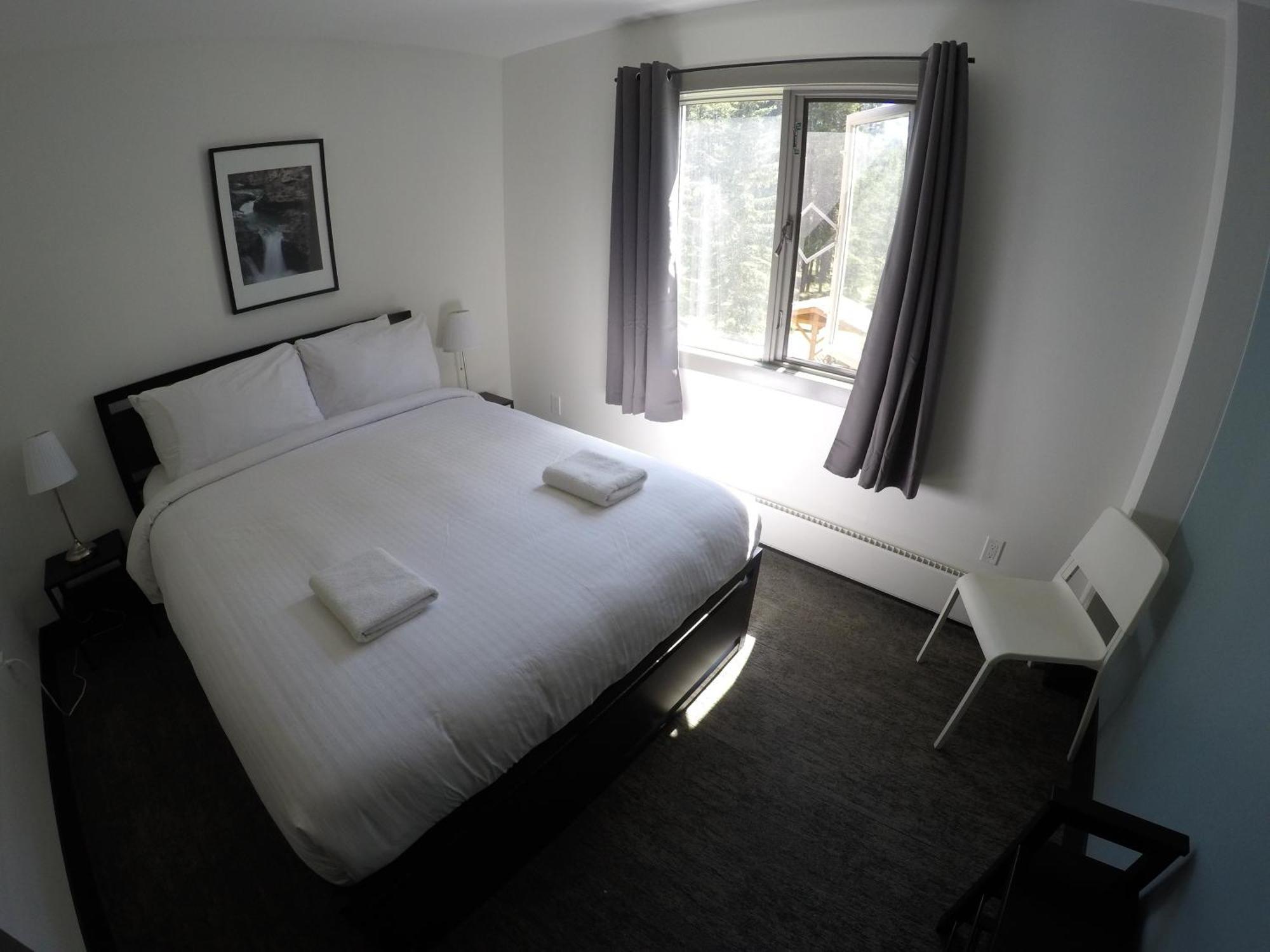 Hi Lake Louise Alpine Centre - Hostel Экстерьер фото