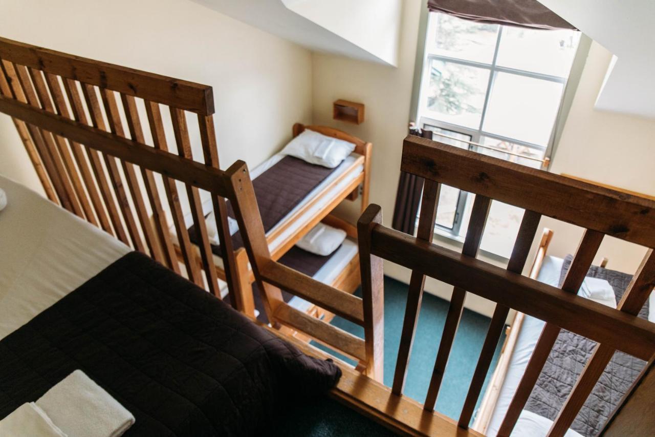 Hi Lake Louise Alpine Centre - Hostel Экстерьер фото
